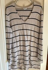 XL Tunic Sweater Photo 0