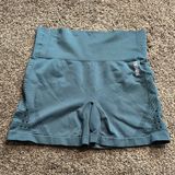 Gymshark Shorts size large Photo 0