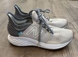 New Balance ROAV Running Shoes Moonbeam/ Aluminum 7 Photo 0