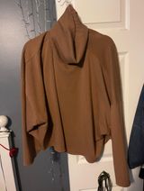 American Eagle Cropped Sweater Photo 0