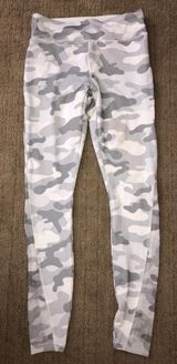 Forever 21 Active Camo Print 7/8 Leggings Photo 0