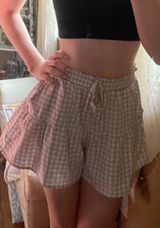 Beige Gingham Flowy Shorts Photo 0