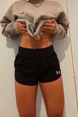 Under Armour Running Shorts Photo 0