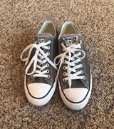 Converse Low Tops Photo 0