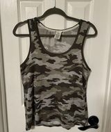 Lucky Brand Camouflage Pajama Set. Tank top and shorts. Size medium Photo 0