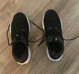 , Tennis Shoes Photo 0