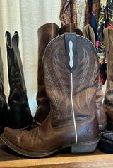 Snip Toe Cowboy Boots Photo 0