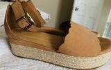 Platform Shoes Tan Size 8 Photo 0
