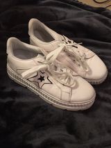 Nasty Gal Flatform Star Sneakers Photo 0