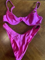 Garage Bikini Photo 0