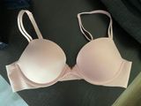 Victoria's Secret Bra Photo 0