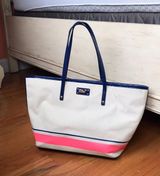 Vineyard Vines Purse Photo 0