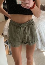 Universal Thread Army Green Shorts Photo 0