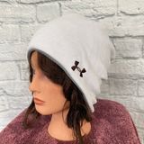 Under Armour women one size winter beanie with back decorative buttons white Photo 0