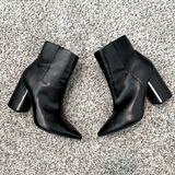 Calvin Klein boots Photo 0