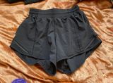 Lululemon Shorts 2.5” Photo 0
