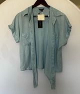 Sim & Sam 5. NWT light weight denim button up with bottom tie size XL Photo 0