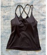 Old Navy Active Double Crossed Straps Athletic Tank Top Medium Photo 0