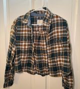 Cropped Flannel Photo 0