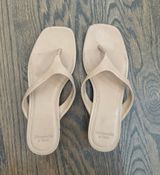 nude thong kitten heel short heel flip flop sandals 7.5 Photo 0