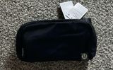 Everywhere Belt Bag Black New With Tags 1L Photo 0