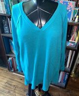 Wildfox  v-neck cozy oversized turquoise super soft xl top Photo 0