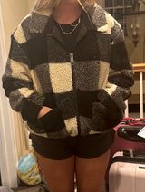American Eagle Checkered Pattern Winter Jacket Photo 0