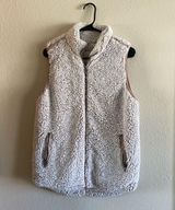 Thread & Supply Sherpa Vest Photo 0