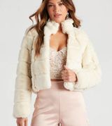 Windsor Layer On The Luxe Vibes Faux Fur Jacket Photo 0