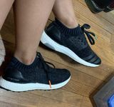 Adidas Ultraboosts Photo 0