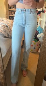 Cowboy Cut Jeans Photo 0