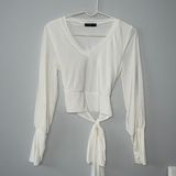 long sleeve white crop top with cutout Size M Photo 0
