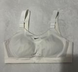 Dri-Fit White Sports Bra Photo 0