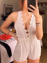 Selfie Leslie romper Photo 0