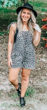 Overall Shorts Multiple Size XL Photo 0