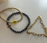 random gold braclets Photo 0