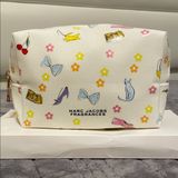 Marc Jacobs Fragrances Novelty Cosmetic Bag Photo 0