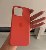 Orange Iphone 15 pro max case Photo 0