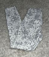 Lululemon White Leopard Print Align Leggings Size 4 25” Photo 0
