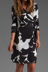 Diane Von Furstenberg 100% Silk Black and White Wrap Dress - 8 Photo 0