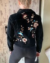 Brandon Thomas Suede flower embroidered jacket Photo 0