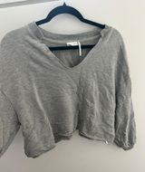 urban outfiiter off the sholder cropped longseve top v neck cut out Photo 0