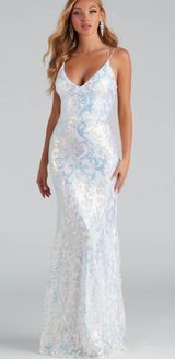 Windsor Gown Photo 0