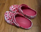 pink crocs Photo 0