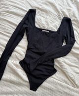 Aritzia Bodysuit Babaton Contour Square Neck Long Sleeve Photo 0