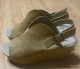 Pierre Dumas 🏷️🏷️Women’s Tan  6.5 strapped wedges Photo 0