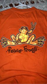 Peace Frogs T Photo 0