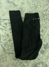 Balance Athletica Leggings Photo 0