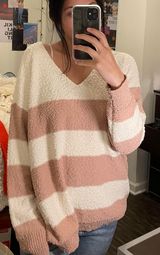 Knox Rose Sweater Photo 0