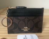 Coach Card Holder Photo 0